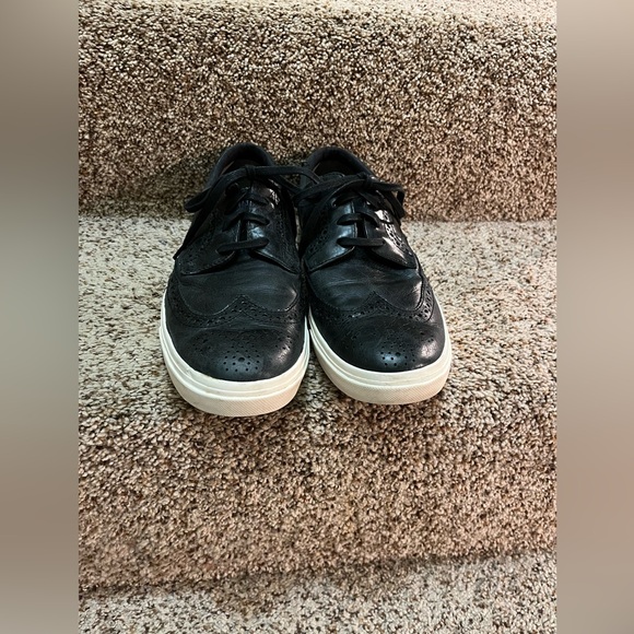 Cole Haan Mens 10.5 Black Leather Casual Shoes - Picture 2 of 9